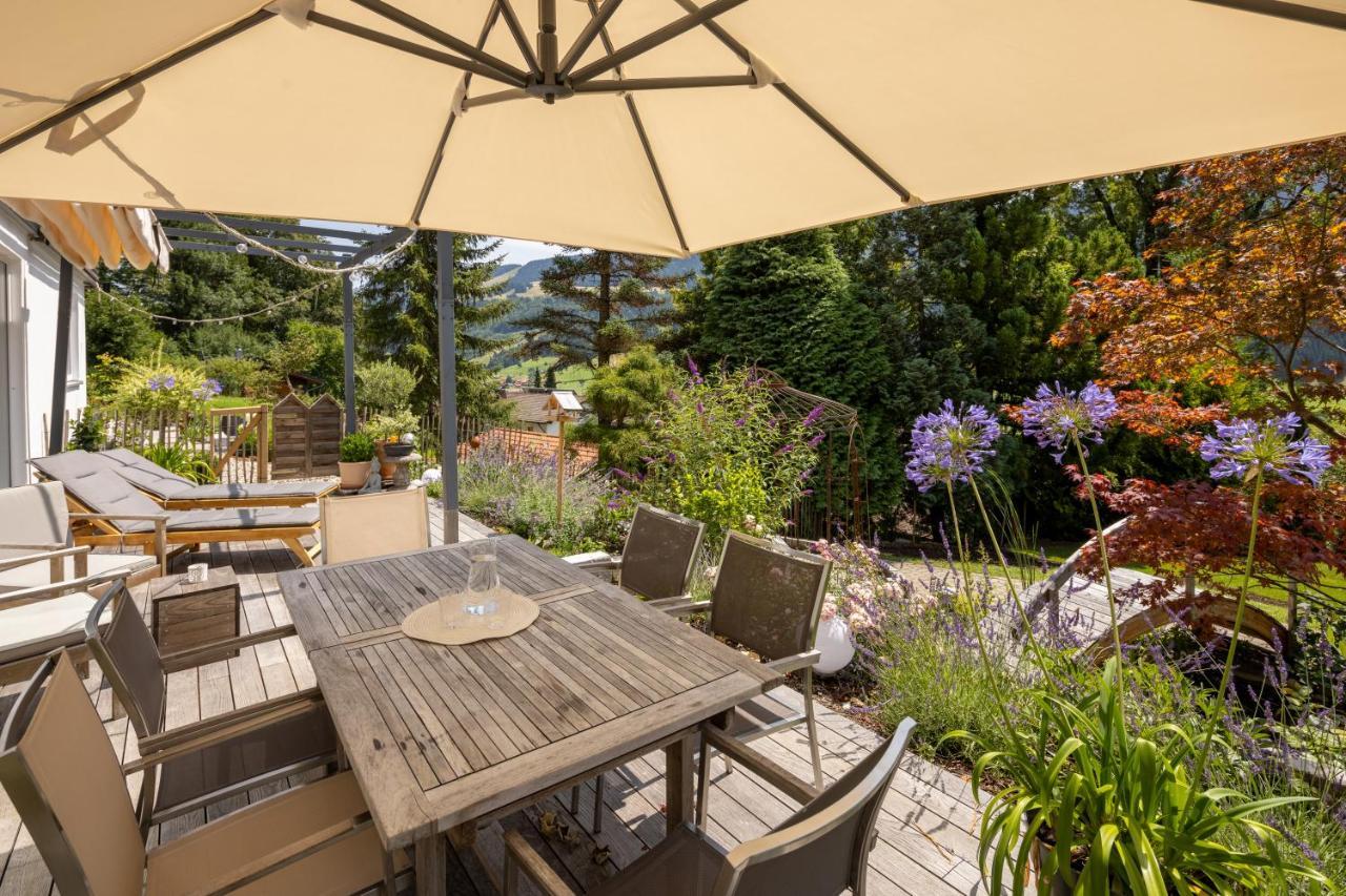 Waldlounge - Gartenwohnung Oberstaufen Exteriér fotografie
